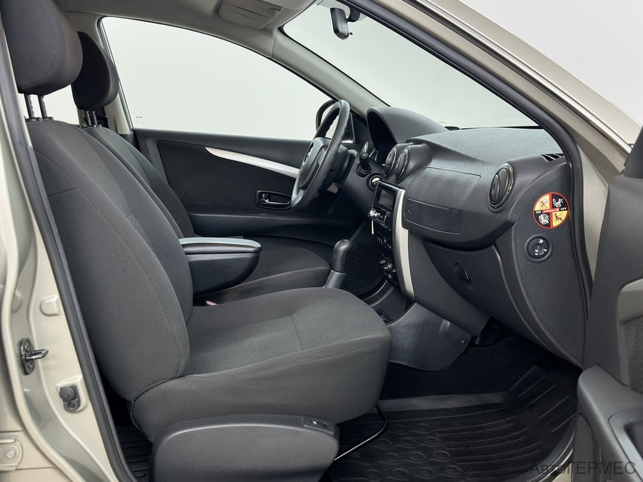 Фото NISSAN Almera III (G15) с пробегом | №8