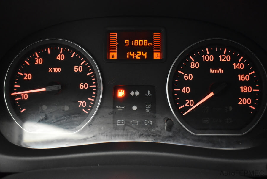 Фото NISSAN Almera III (G15) с пробегом | №6