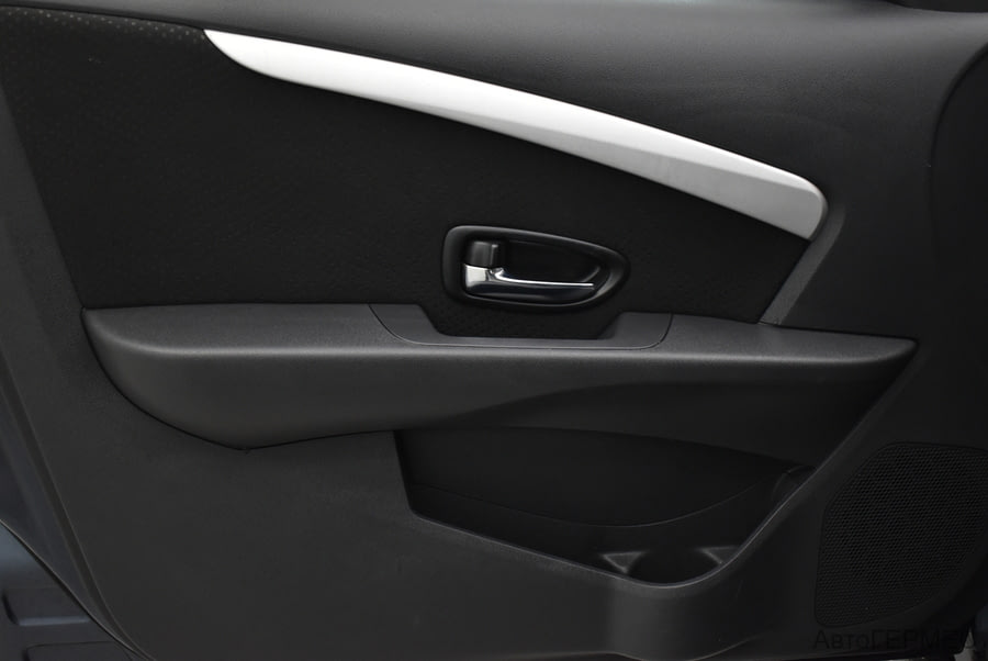 Фото NISSAN Almera III (G15) с пробегом | №10