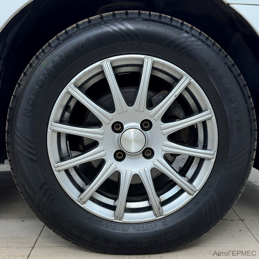 Фото NISSAN Almera III (G15) с пробегом | №12