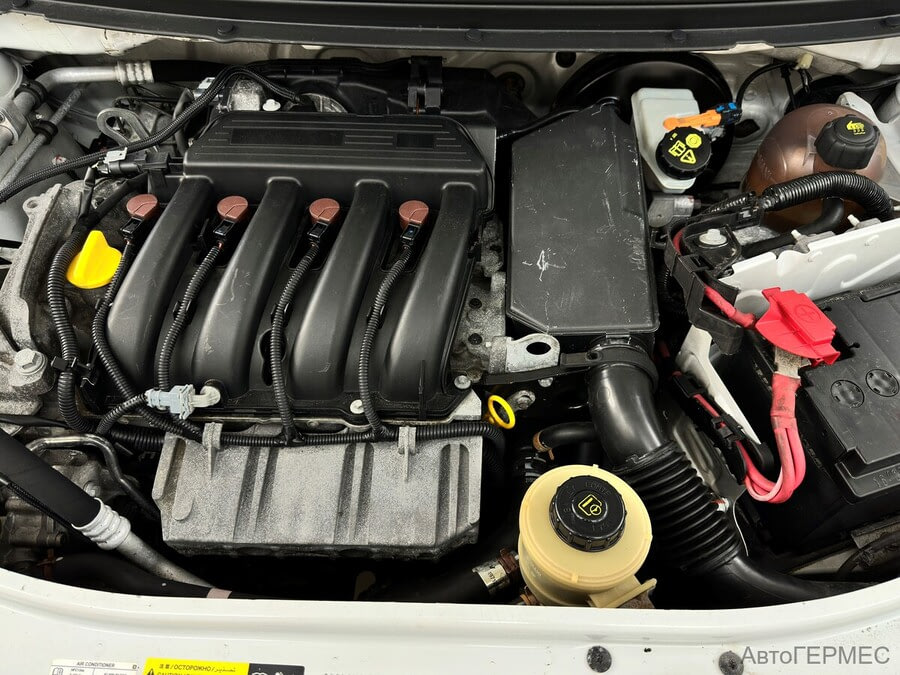 Фото NISSAN Almera III (G15) с пробегом | №11