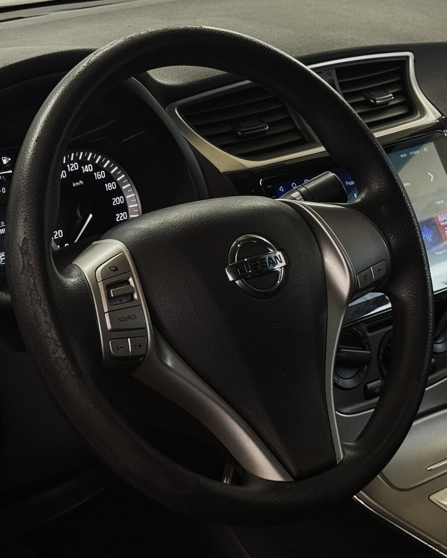 Фото NISSAN Sentra VII (B17) с пробегом | №11