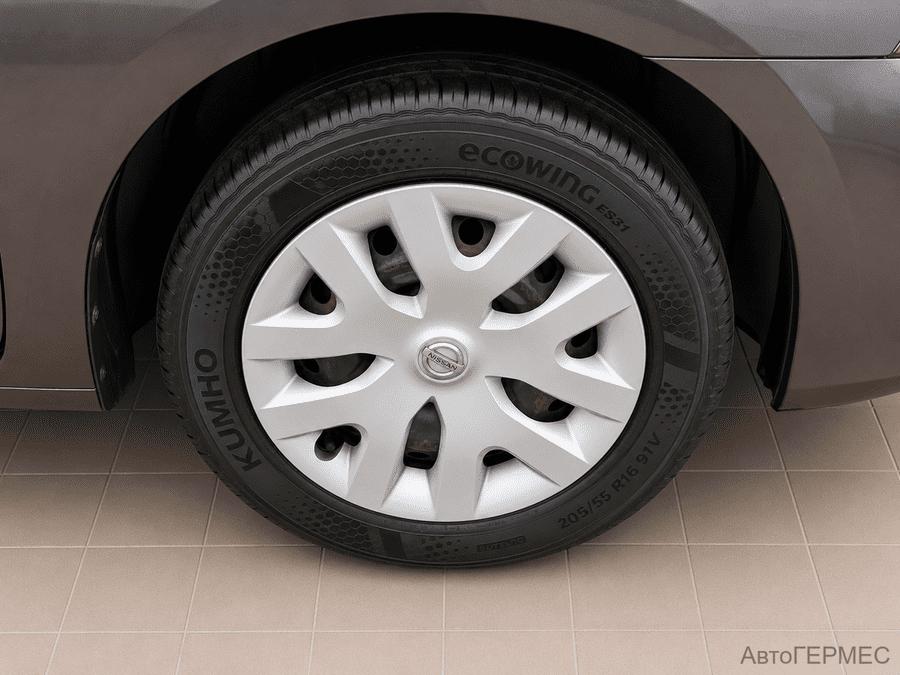Фото NISSAN Sentra VII (B17) с пробегом | №16