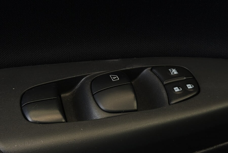 Фото NISSAN Sentra VII (B17) с пробегом | №10