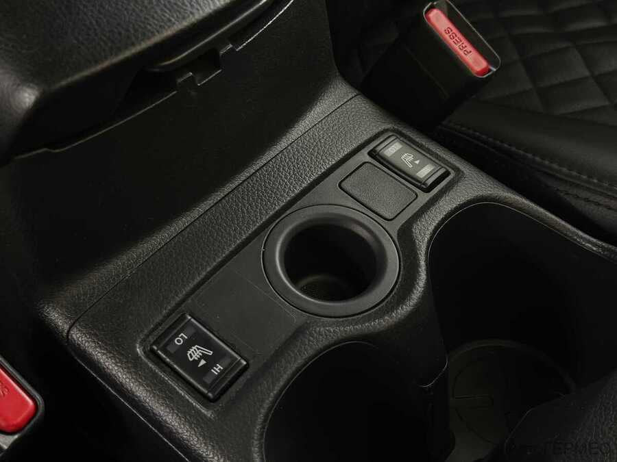 Фото NISSAN Qashqai II Рестайлинг с пробегом | №9 Фото NISSAN Qashqai II Рестайлинг с пробегом | №9