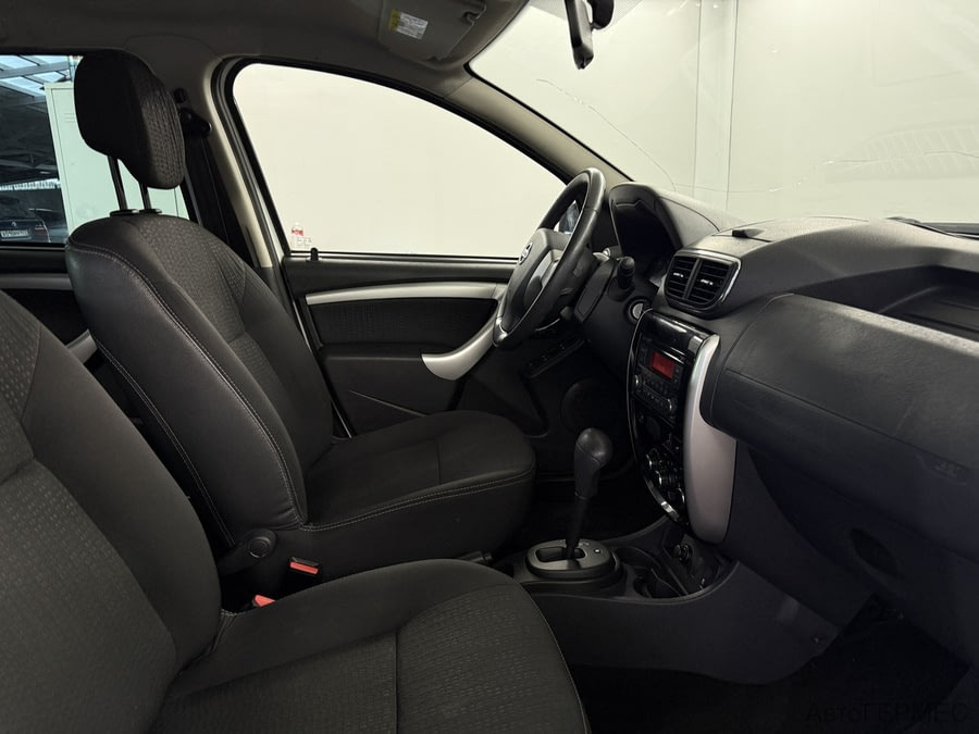 Фото NISSAN Terrano III (D10) с пробегом | №10