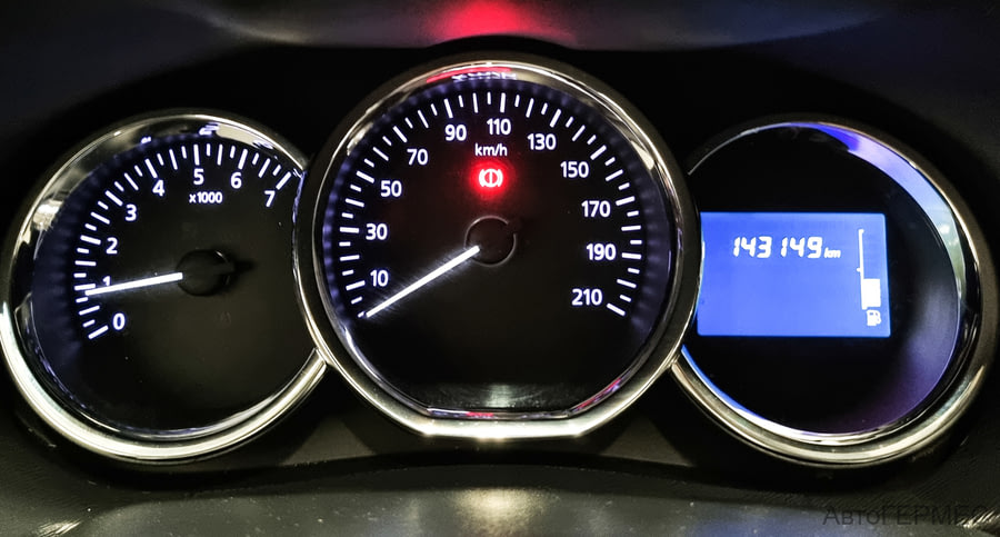 Фото NISSAN Terrano III (D10) с пробегом | №7