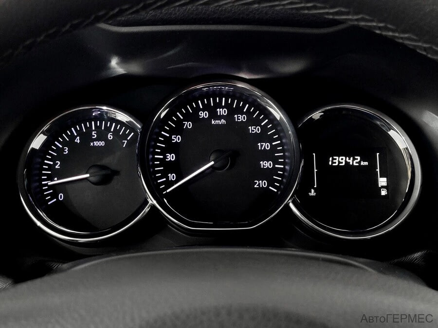 Фото NISSAN Terrano III (D10) с пробегом | №6
