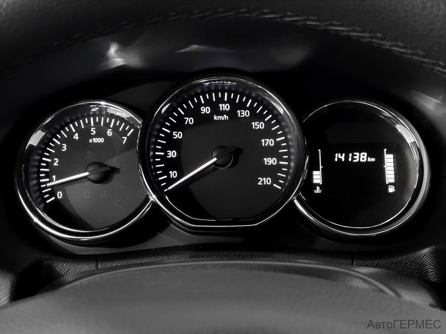 Фото NISSAN Terrano III (D10) с пробегом | №6