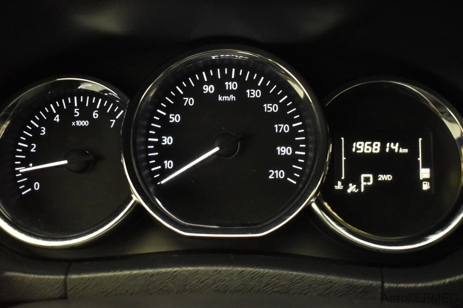 Фото NISSAN Terrano III (D10) с пробегом | №6 Фото NISSAN Terrano III (D10) с пробегом | №6