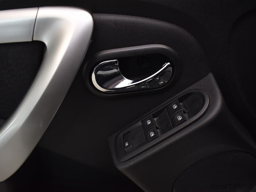 Фото NISSAN Terrano III (D10) с пробегом | №9