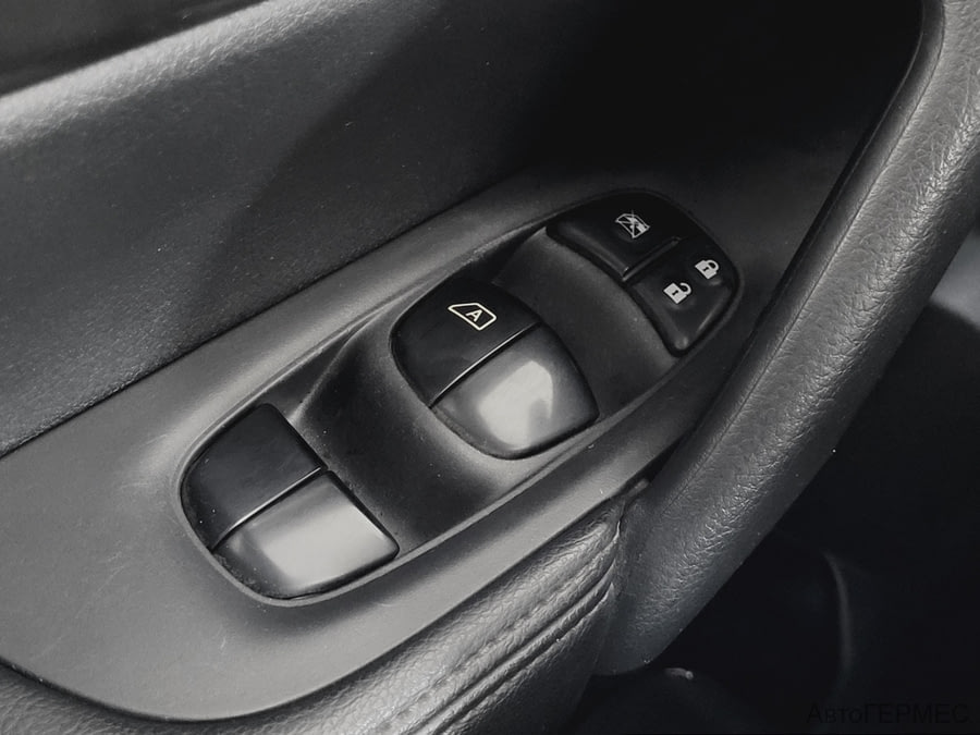 Фото NISSAN X-Trail III с пробегом | №10 Фото NISSAN X-Trail III с пробегом | №10