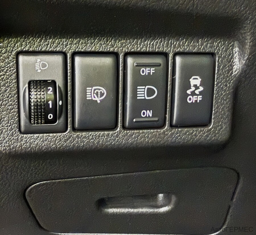 Фото NISSAN X-Trail II Рестайлинг с пробегом | №9