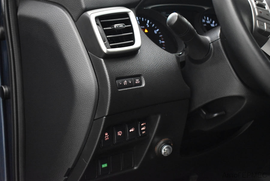 Фото NISSAN X-Trail III с пробегом | №12