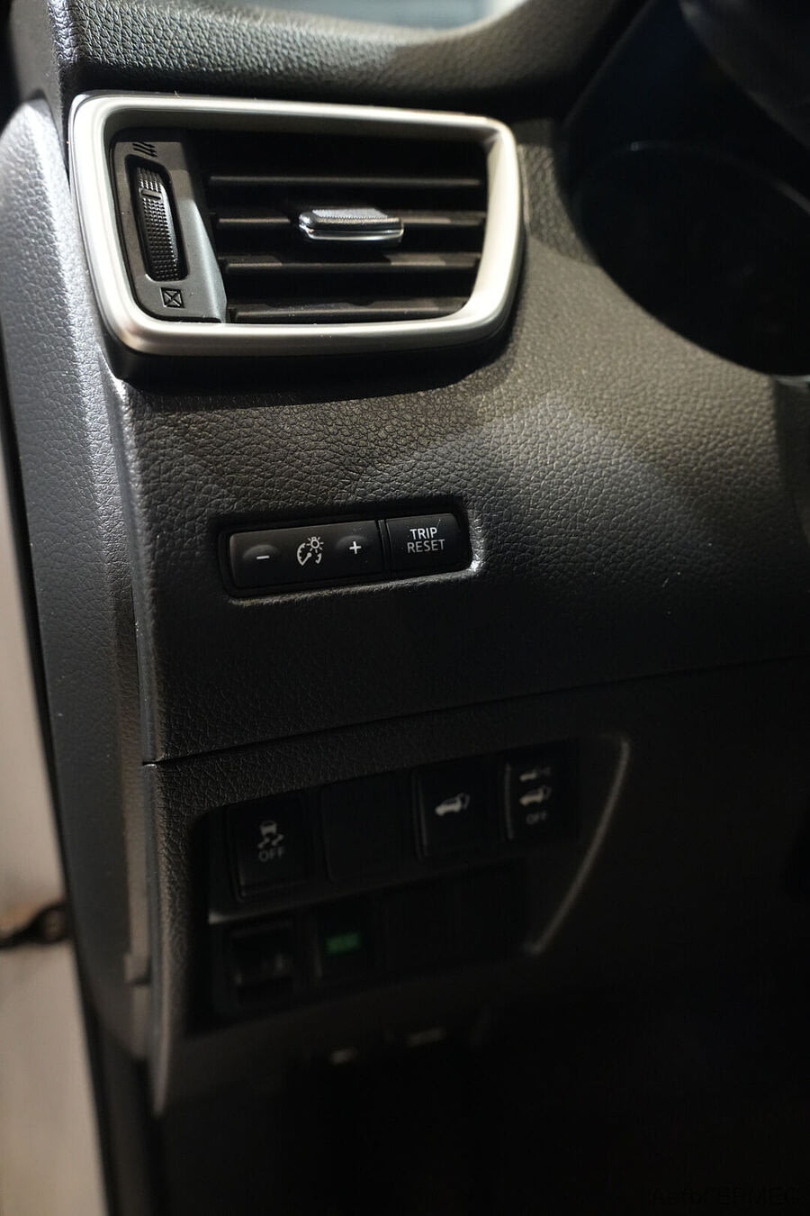 Фото NISSAN X-Trail III с пробегом | №10