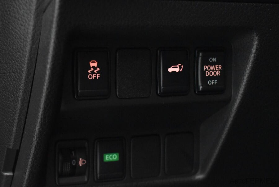 Фото NISSAN X-Trail III Рестайлинг с пробегом | №12