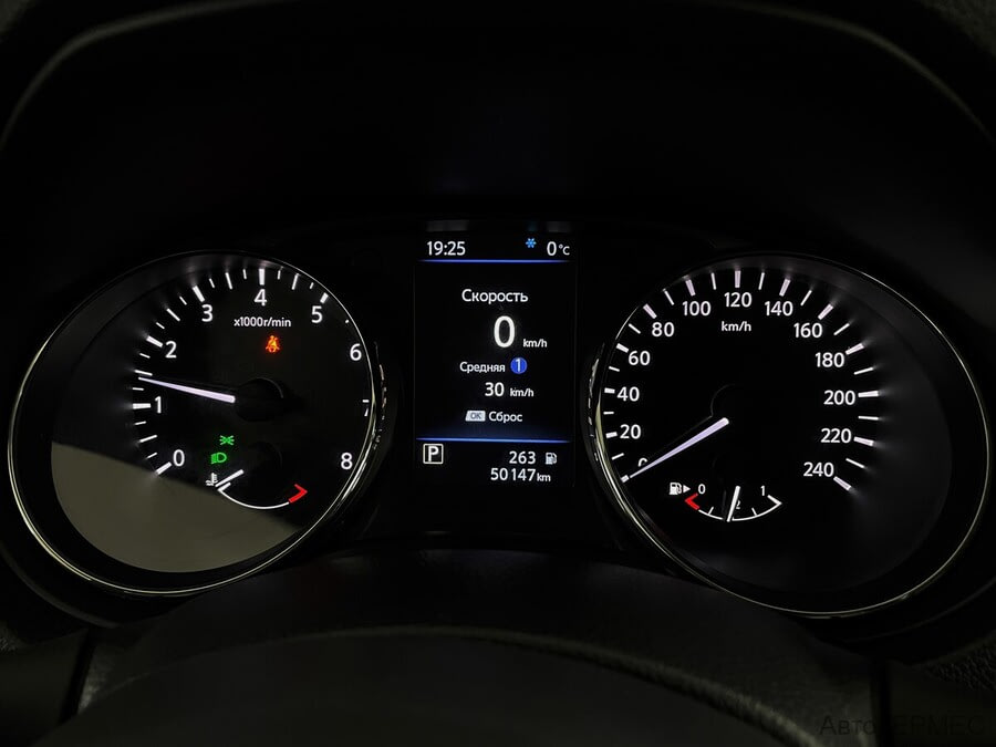 Фото NISSAN X-Trail III Рестайлинг с пробегом | №6 Фото NISSAN X-Trail III Рестайлинг с пробегом | №6