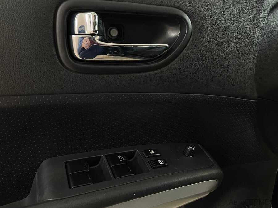 Фото NISSAN X-Trail II Рестайлинг с пробегом | №8