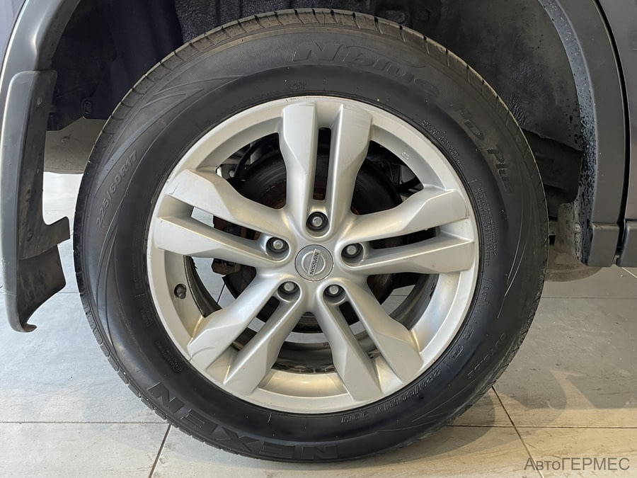 Фото NISSAN X-Trail II Рестайлинг с пробегом | №15 Фото NISSAN X-Trail II Рестайлинг с пробегом | №15