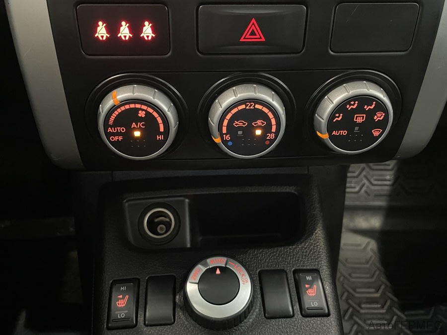 Фото NISSAN X-Trail II Рестайлинг с пробегом | №7 Фото NISSAN X-Trail II Рестайлинг с пробегом | №7