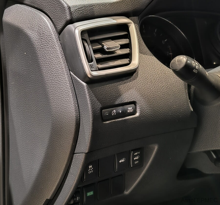 Фото NISSAN X-Trail III с пробегом | №8