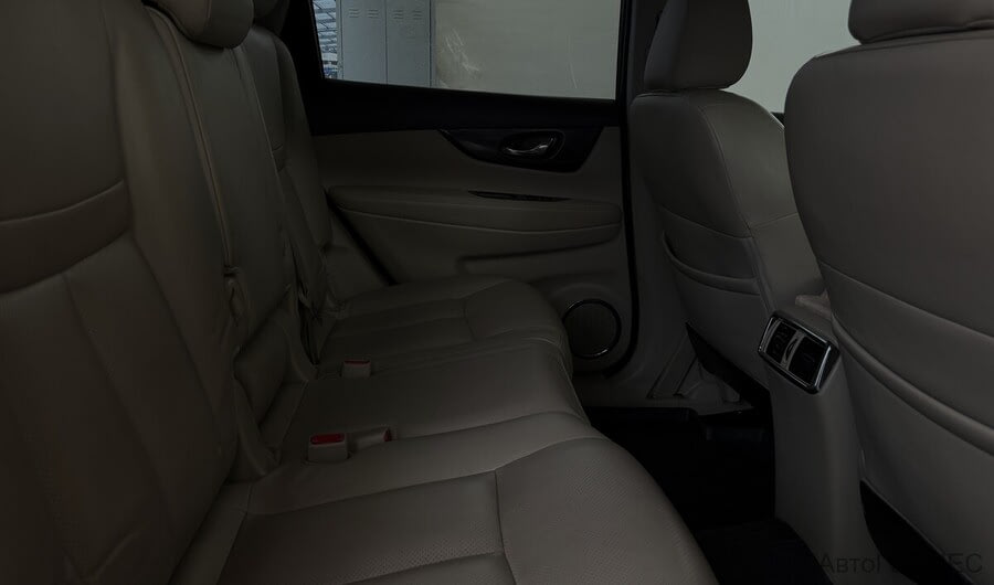 Фото NISSAN X-Trail III Рестайлинг с пробегом | №14