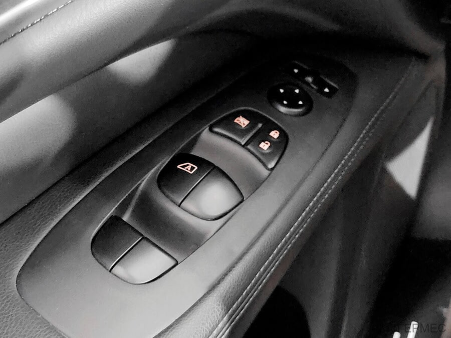 Фото NISSAN Pathfinder IV с пробегом | №11 Фото NISSAN Pathfinder IV с пробегом | №11