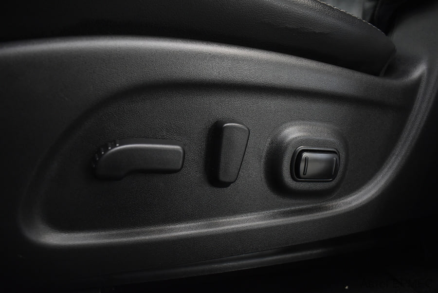 Фото NISSAN Pathfinder IV с пробегом | №10 Фото NISSAN Pathfinder IV с пробегом | №10