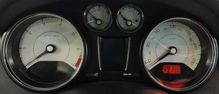 Фото PEUGEOT 308 I Рестайлинг с пробегом | №5 Фото PEUGEOT 308 I Рестайлинг с пробегом | №5