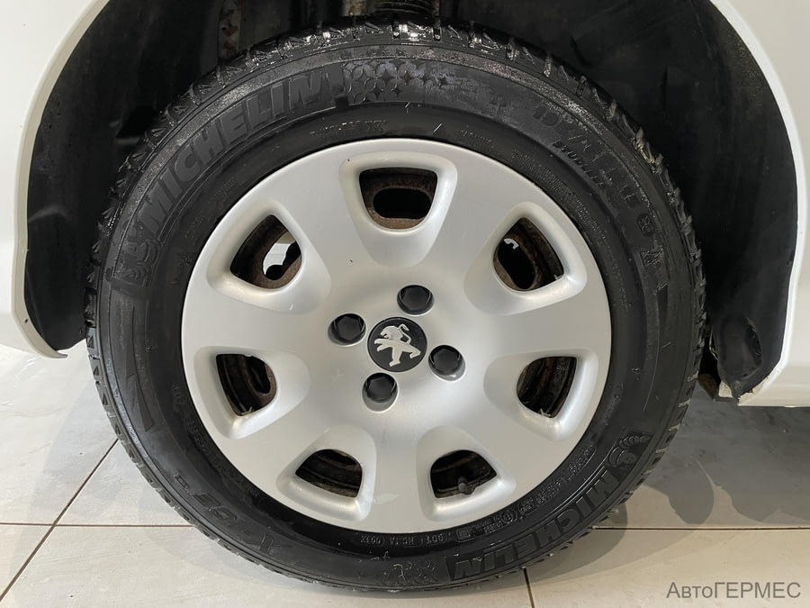 Фото PEUGEOT 308 I Рестайлинг с пробегом | №16