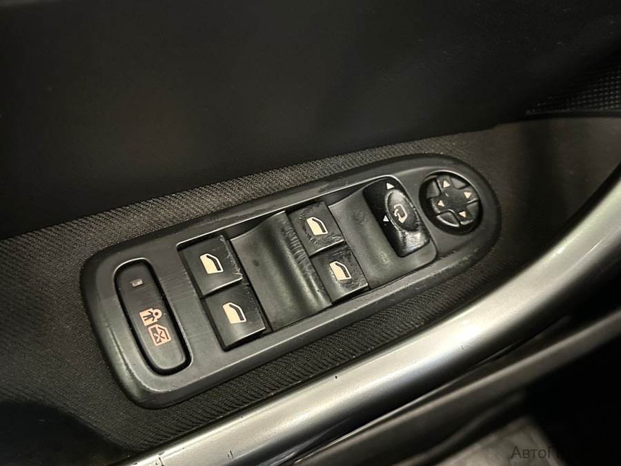 Фото PEUGEOT 308 I Рестайлинг с пробегом | №11