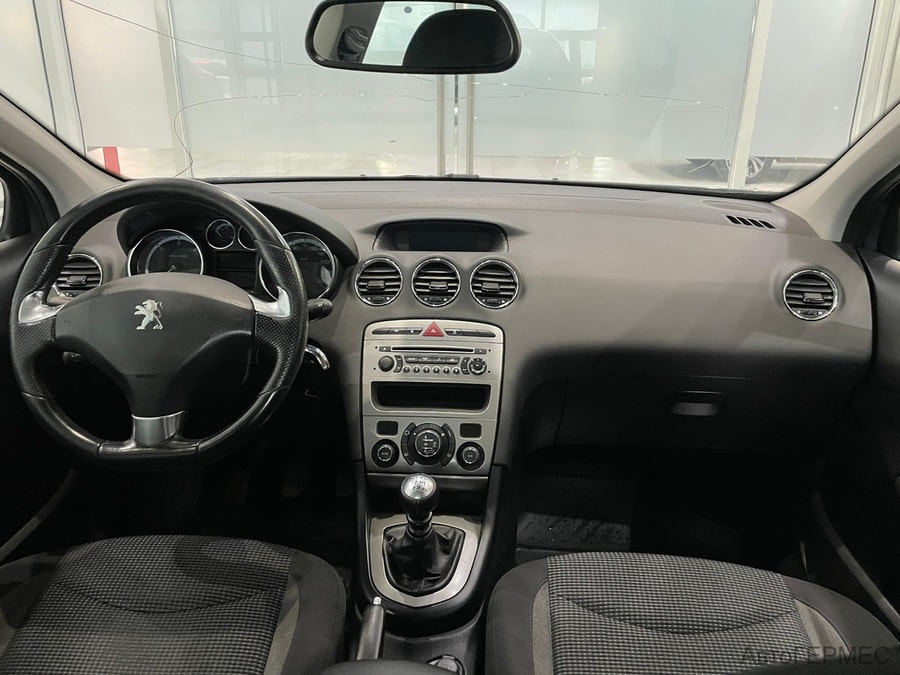 Фото PEUGEOT 408 I Рестайлинг с пробегом | №5