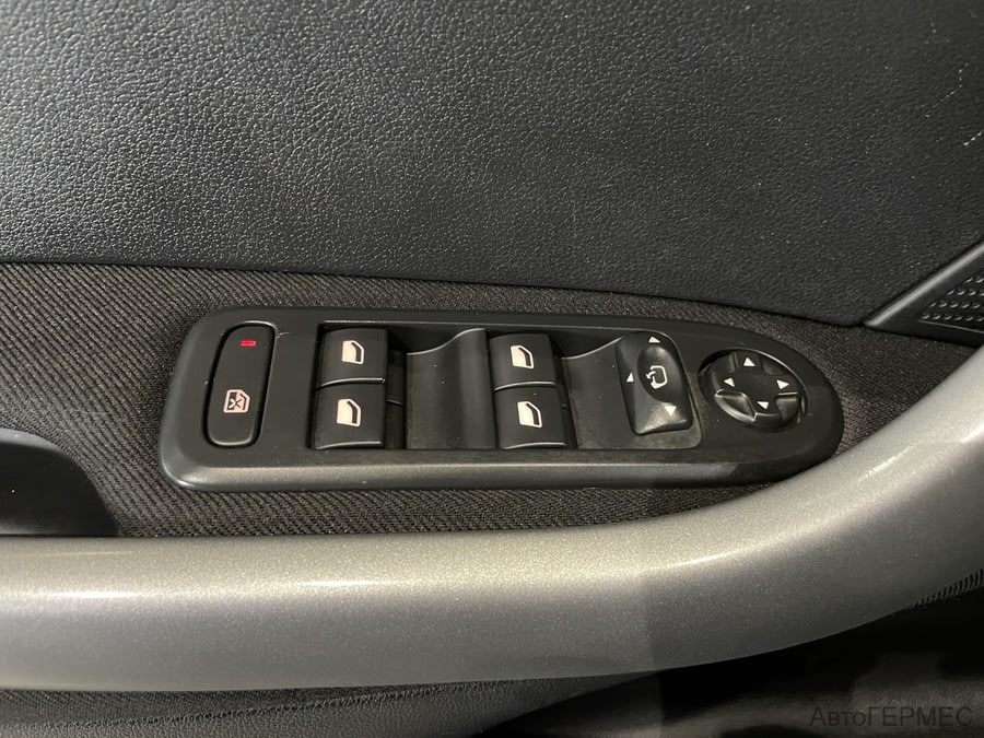 Фото PEUGEOT 408 I Рестайлинг с пробегом | №11