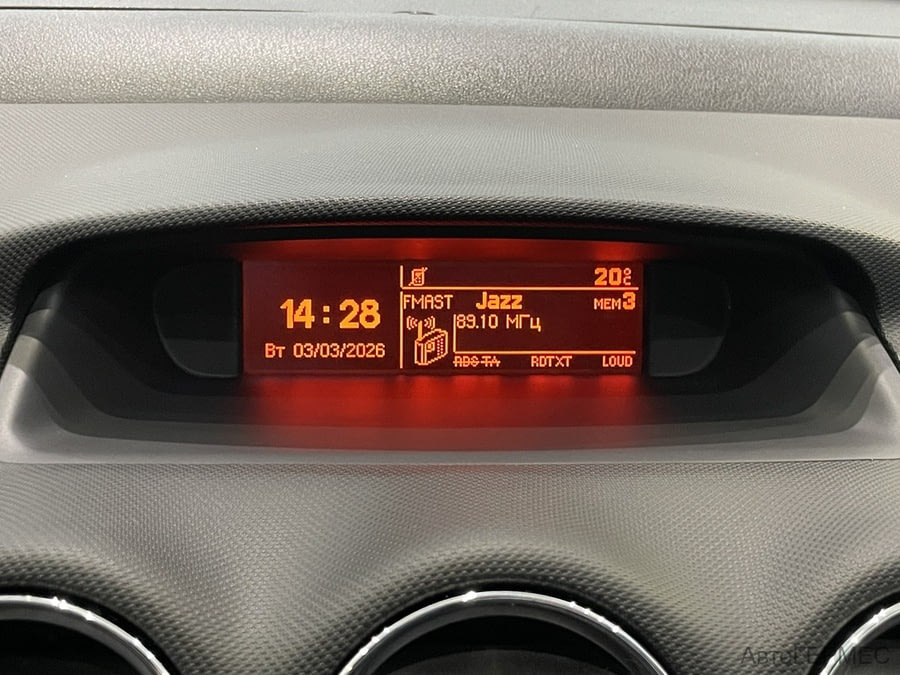 Фото PEUGEOT 408 I с пробегом | №12 Фото PEUGEOT 408 I с пробегом | №12