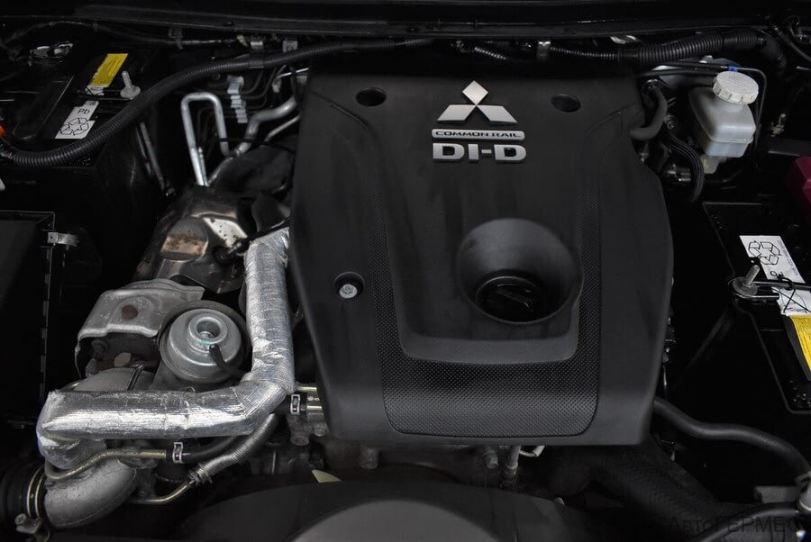 Фото MITSUBISHI Pajero Sport III с пробегом | №16