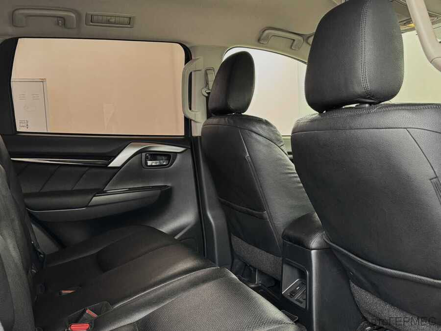 Фото MITSUBISHI Pajero Sport III с пробегом | №13