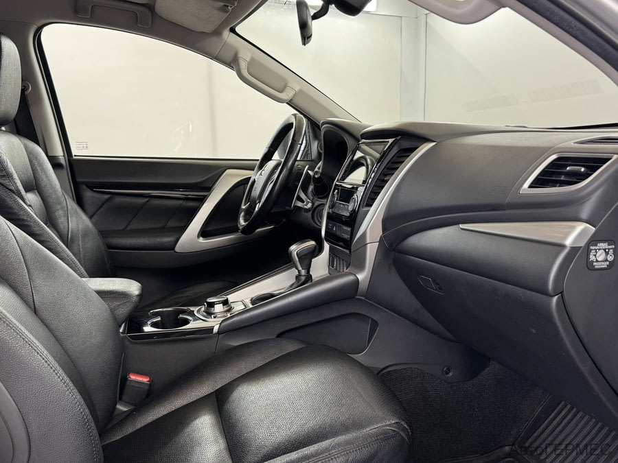 Фото MITSUBISHI Pajero Sport III с пробегом | №12