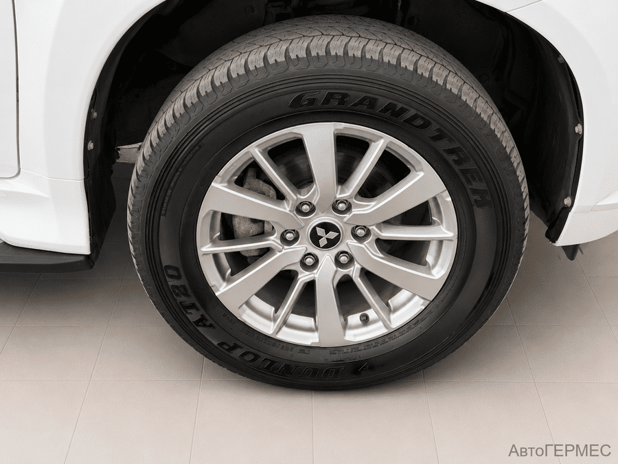 Фото MITSUBISHI Pajero Sport III с пробегом | №18 Фото MITSUBISHI Pajero Sport III с пробегом | №18