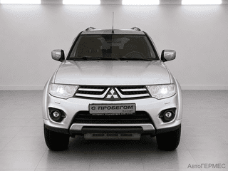 Фото MITSUBISHI Pajero Sport II Рестайлинг с пробегом Фото MITSUBISHI Pajero Sport II Рестайлинг с пробегом