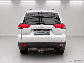 Фото MITSUBISHI Pajero Sport II Рестайлинг с пробегом Фото MITSUBISHI Pajero Sport II Рестайлинг с пробегом