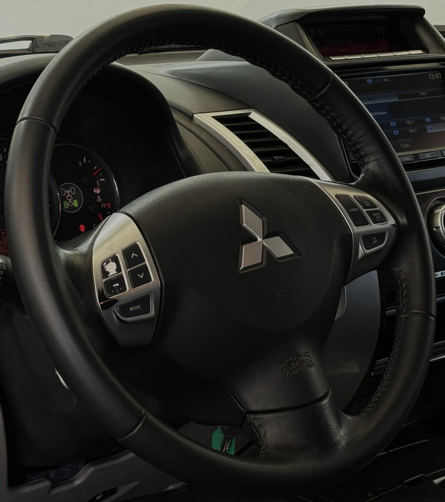 Фото MITSUBISHI Pajero Sport II Рестайлинг с пробегом | №12 Фото MITSUBISHI Pajero Sport II Рестайлинг с пробегом | №12