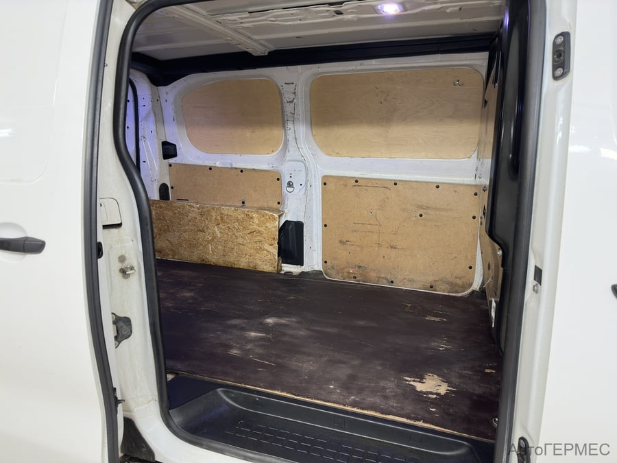 Фото PEUGEOT Expert с пробегом | №10 Фото PEUGEOT Expert с пробегом | №10