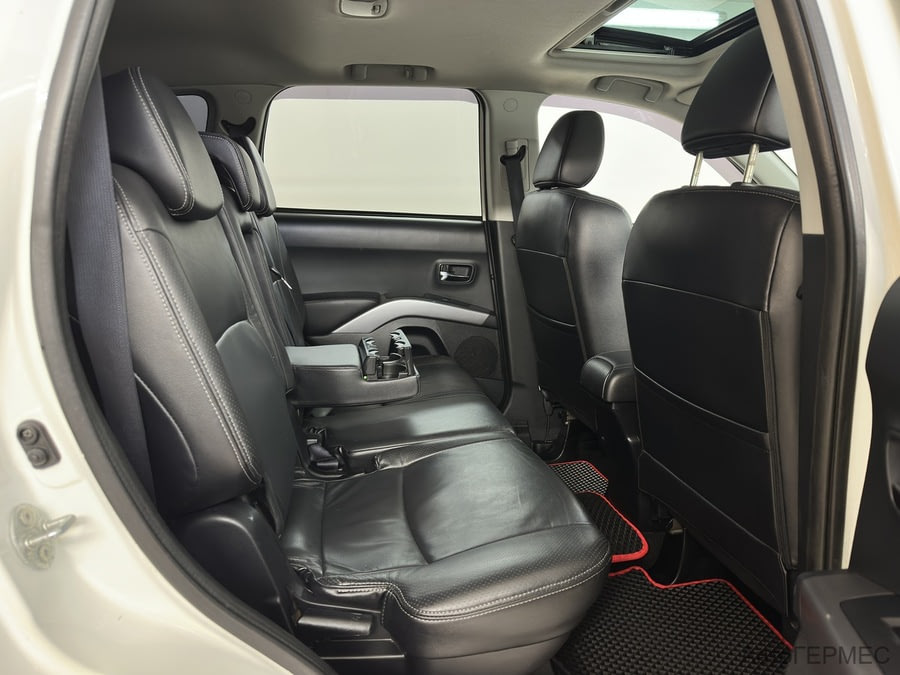 Фото PEUGEOT 4007 I с пробегом | №13 Фото PEUGEOT 4007 I с пробегом | №13