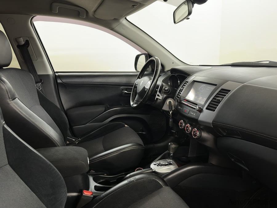 Фото PEUGEOT 4007 I с пробегом | №13 Фото PEUGEOT 4007 I с пробегом | №13