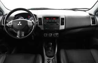 Фото MITSUBISHI Outlander II Рестайлинг с пробегом