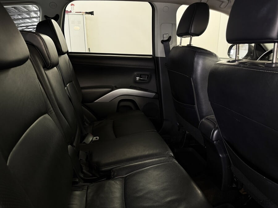 Фото MITSUBISHI Outlander II Рестайлинг с пробегом | №14 Фото MITSUBISHI Outlander II Рестайлинг с пробегом | №14