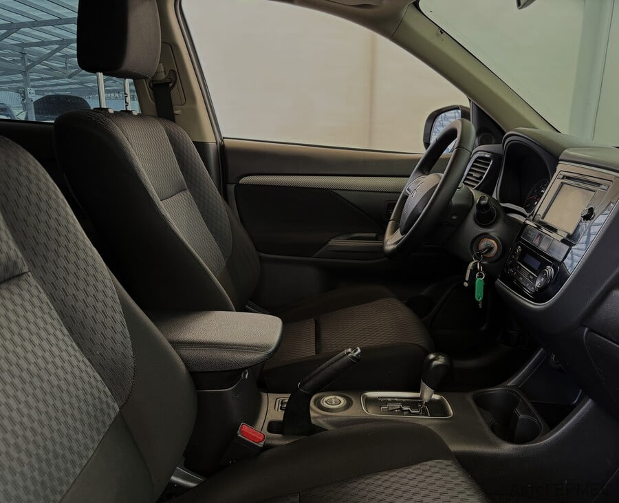 Фото MITSUBISHI Outlander III Рестайлинг с пробегом | №10 Фото MITSUBISHI Outlander III Рестайлинг с пробегом | №10