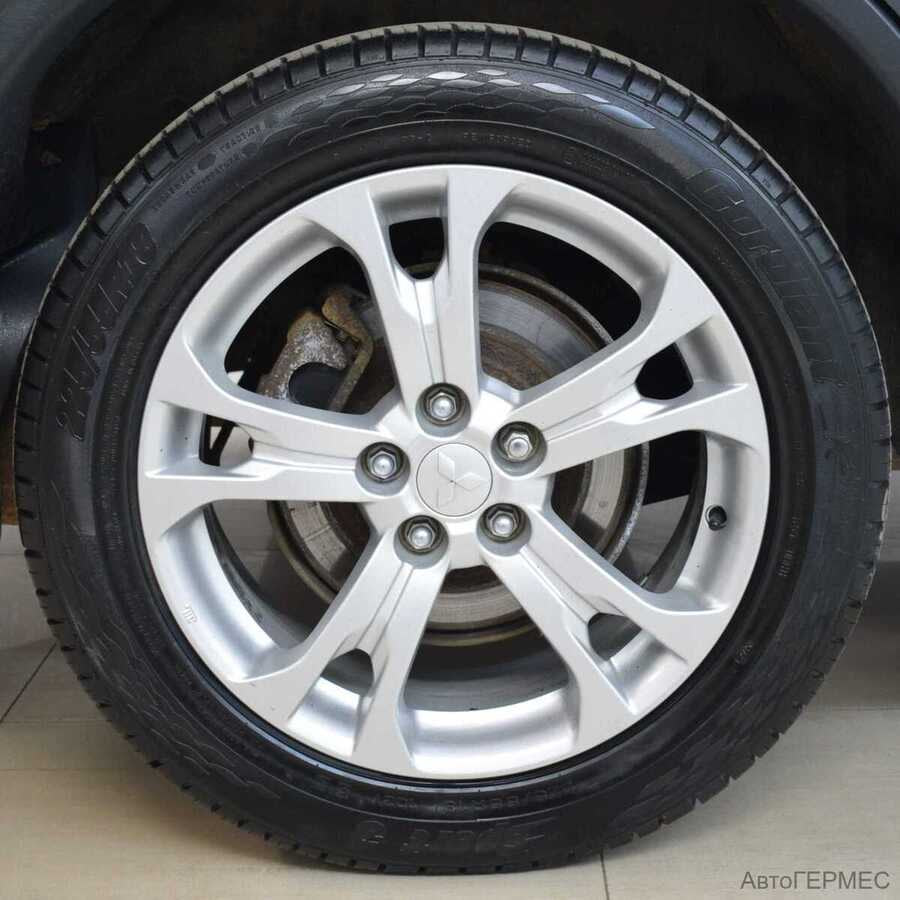 Фото MITSUBISHI Outlander III Рестайлинг с пробегом | №16 Фото MITSUBISHI Outlander III Рестайлинг с пробегом | №16