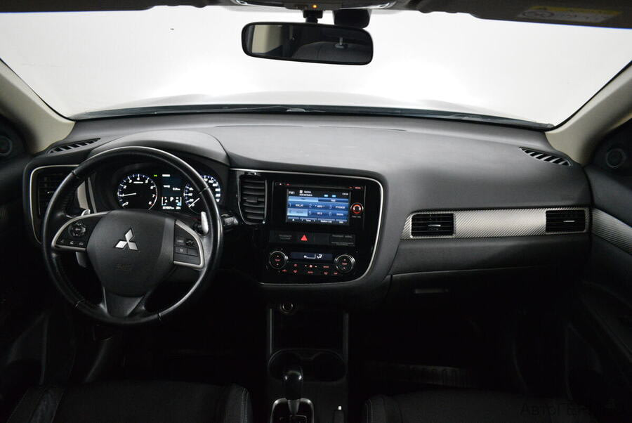 Фото MITSUBISHI Outlander III Рестайлинг с пробегом | №5 Фото MITSUBISHI Outlander III Рестайлинг с пробегом | №5