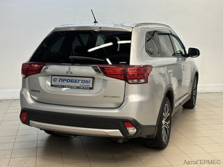 Фото MITSUBISHI Outlander III Рестайлинг 2 с пробегом Фото MITSUBISHI Outlander III Рестайлинг 2 с пробегом